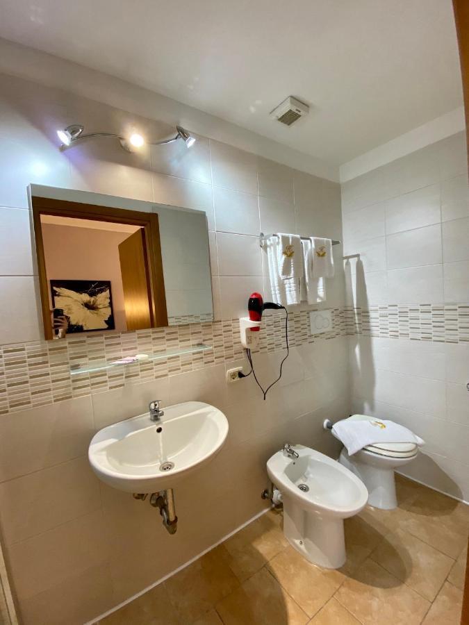 Hotel Atena Μιλάνο Εξωτερικό φωτογραφία