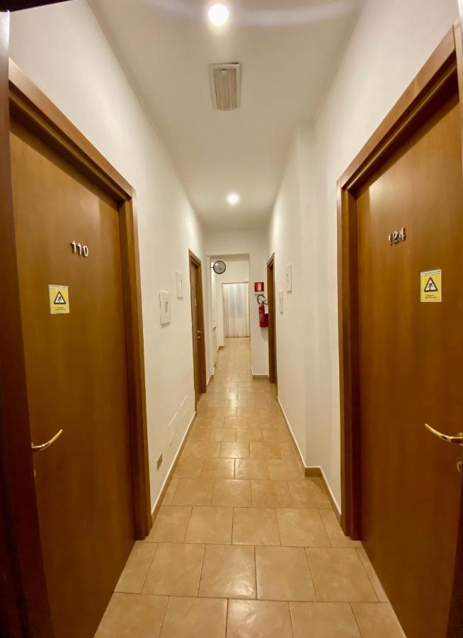 Hotel Atena Μιλάνο Εξωτερικό φωτογραφία