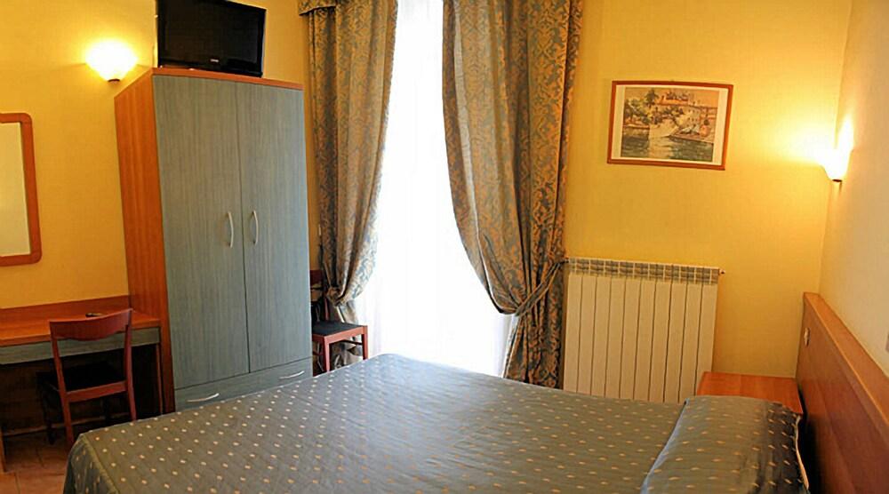 Hotel Atena Μιλάνο Εξωτερικό φωτογραφία