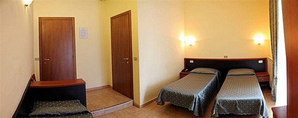 Hotel Atena Μιλάνο Εξωτερικό φωτογραφία
